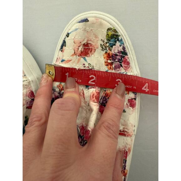 Blowfish Malibu Womens 8.5 Cottage Beach Floral Raw Slip On Canvas Sneaker Shoes - Picture 11 of 14